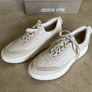 Dolen Dolce Vita Sneaker